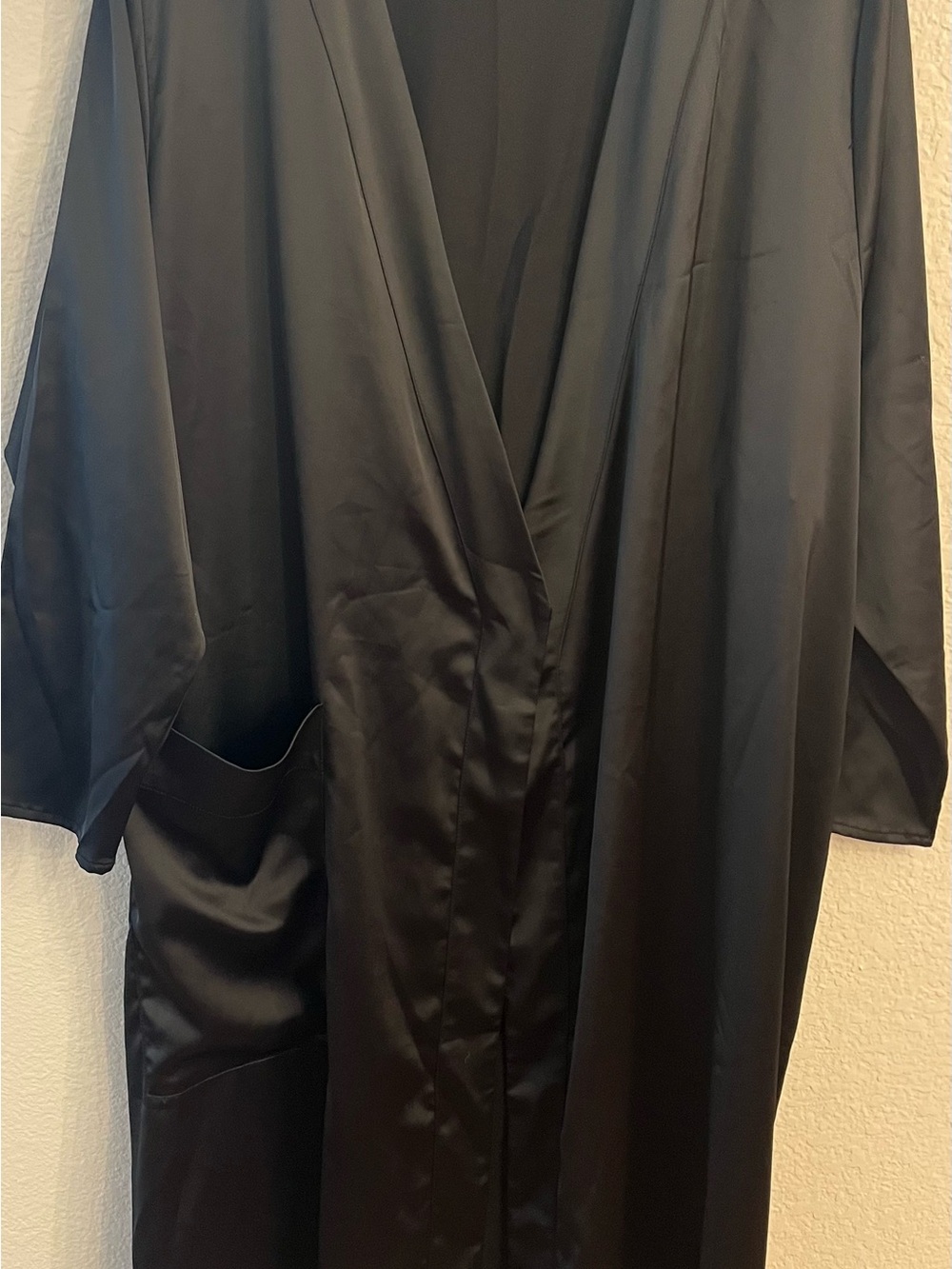 BLACK SATIN ZARA KIMONO SZm